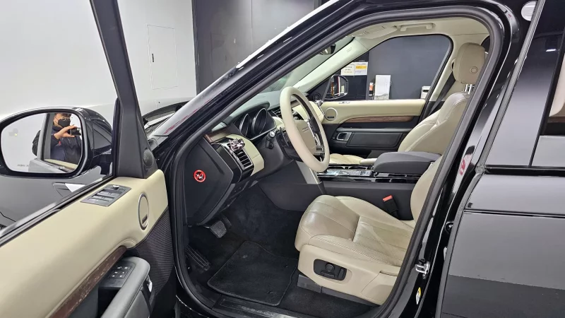 Land Rover DISCOVERY