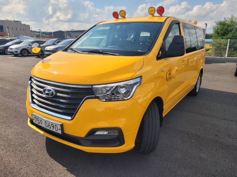 Hyundai Grand Starex