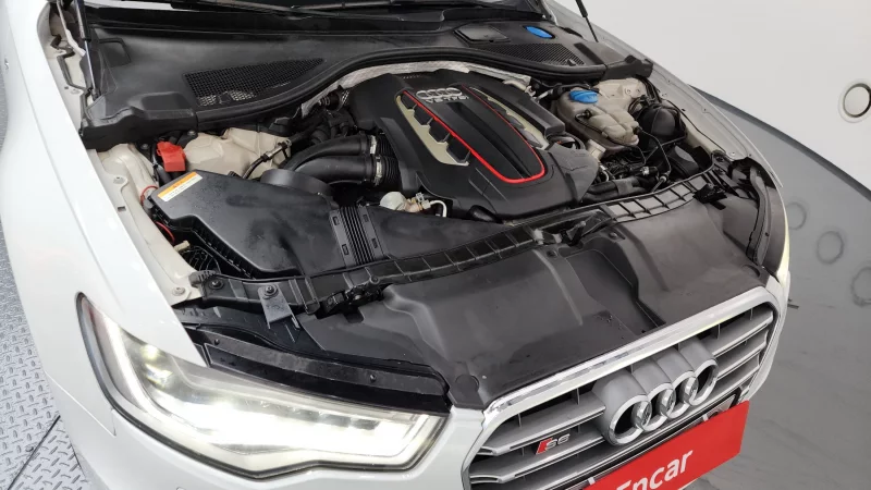 Audi S6