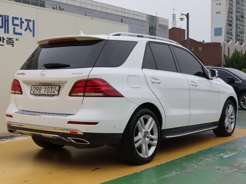 Mercedes-Benz GLE-Class