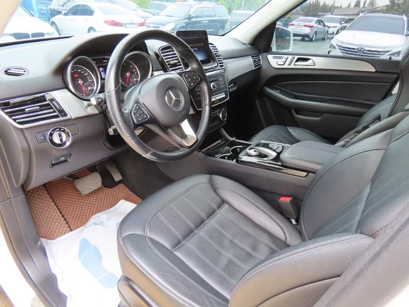 Mercedes-Benz GLE-Class