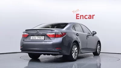 Lexus ES300h