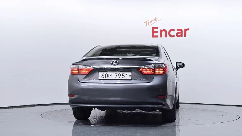 Lexus ES300h