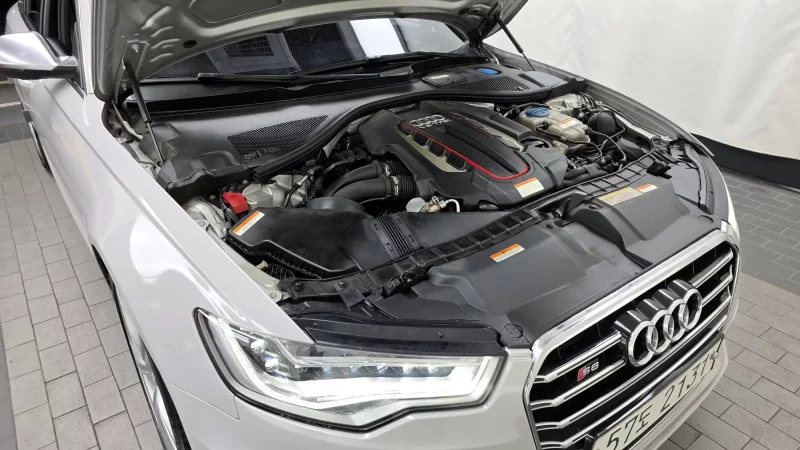Audi S6