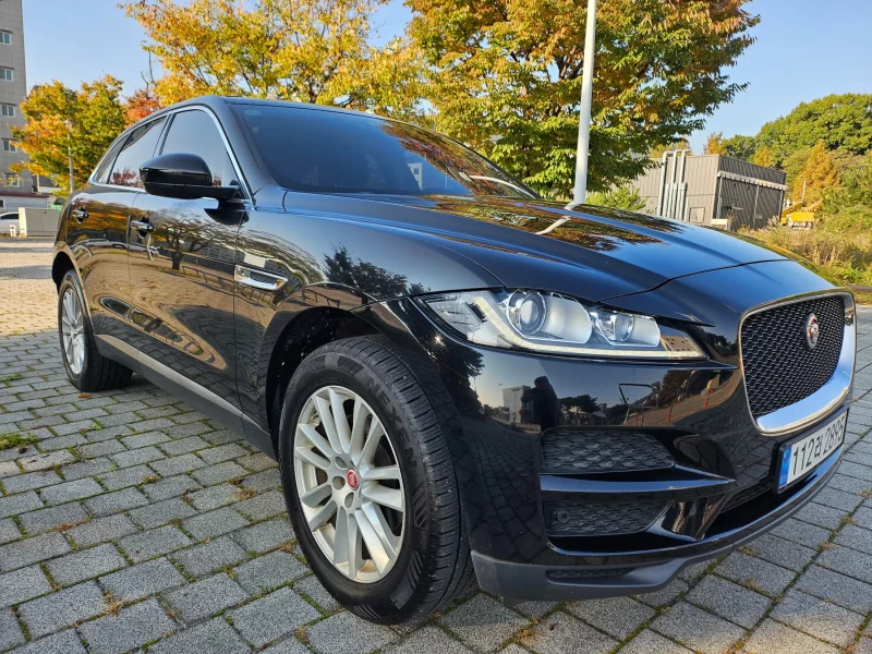 Jaguar F-PACE