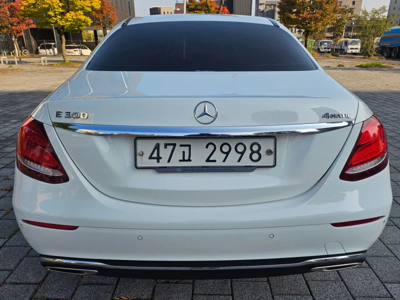 Mercedes-Benz E-Class