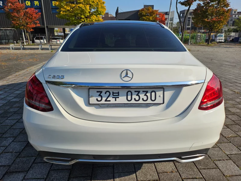 Mercedes-Benz C-Class