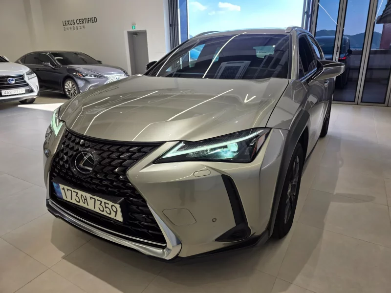 Lexus UX