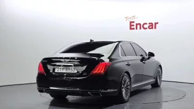 Genesis EQ900