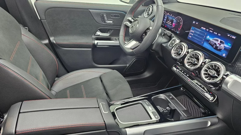 Mercedes-Benz GLB-Class