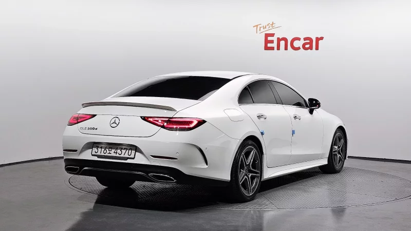 Mercedes-Benz CLS-Class