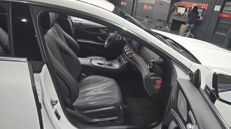 Mercedes-Benz CLS-Class