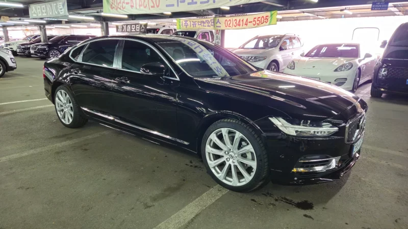Volvo S90