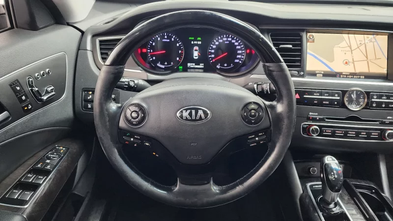 Kia K9