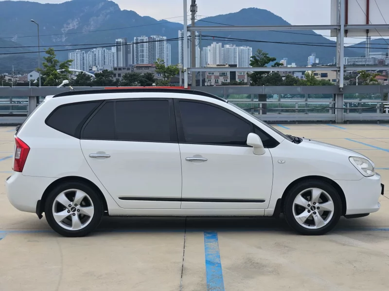 Kia Carens