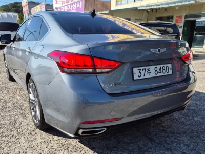 Hyundai Genesis