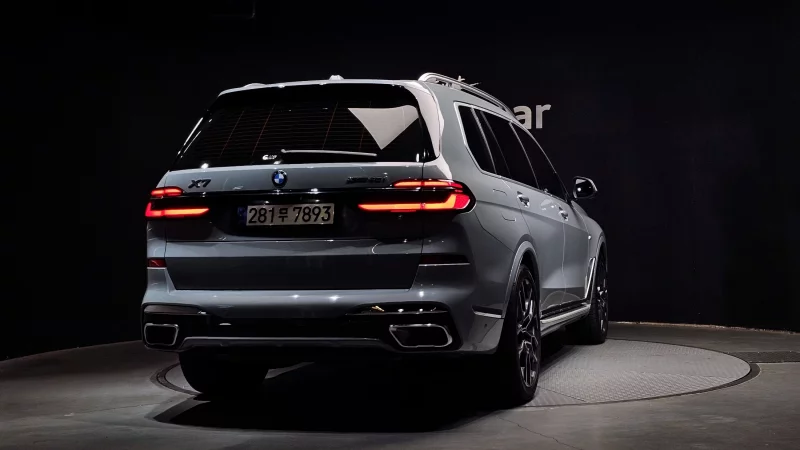 BMW X7