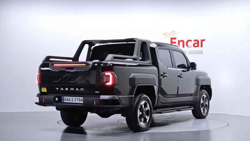 Kia Tasman