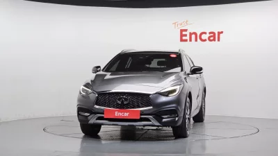 Infiniti QX30