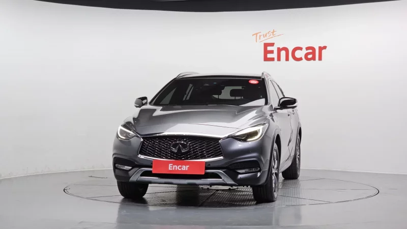 Infiniti QX30