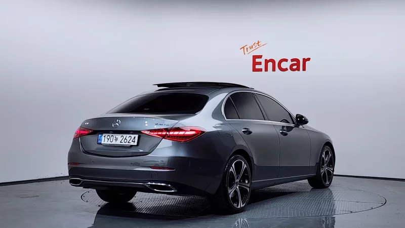 Mercedes-Benz C-Class