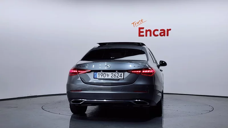 Mercedes-Benz C-Class