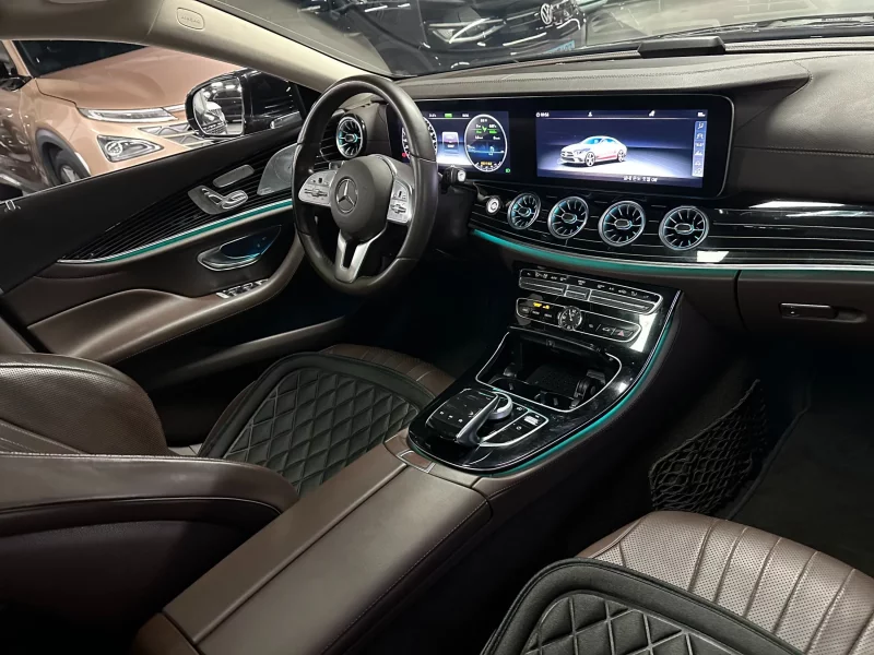 Mercedes-Benz CLS-Class