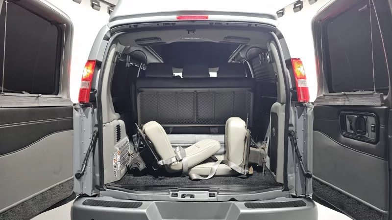 Chevrolet Express Van