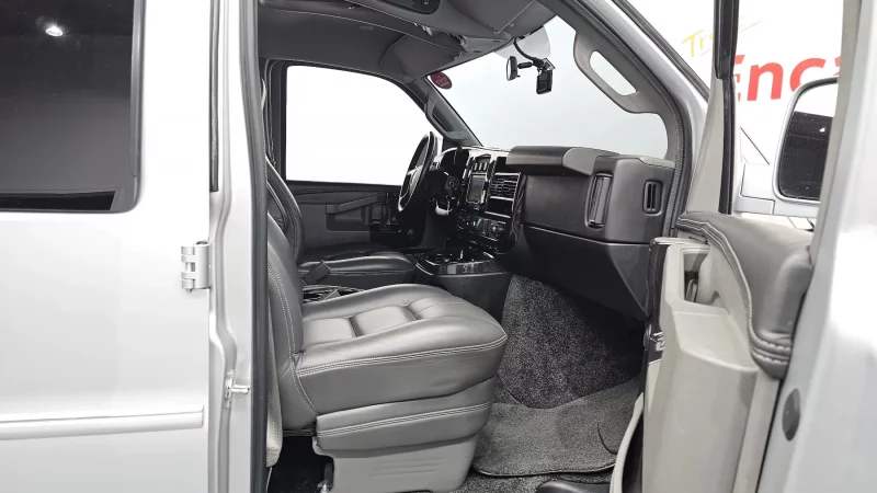 Chevrolet Express Van