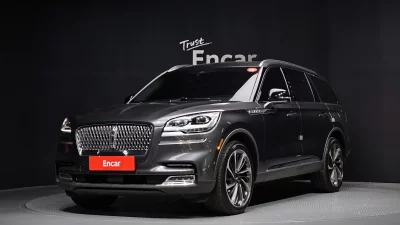 Lincoln AVIATOR