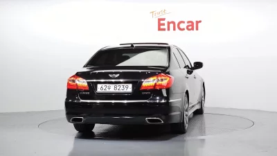 Hyundai Genesis
