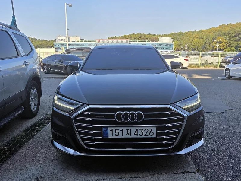 Audi A8