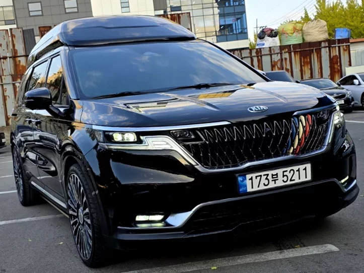 Kia Carnival