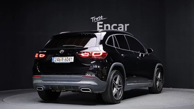 Mercedes-Benz GLA-Class