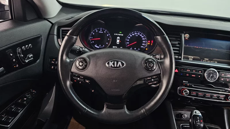 Kia K9