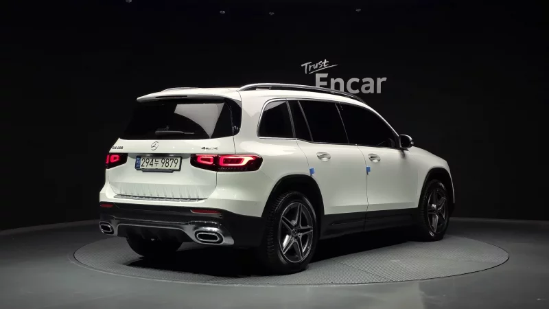 Mercedes-Benz GLB-Class