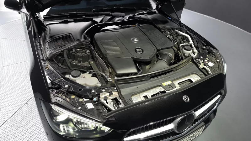 Mercedes-Benz C-Class