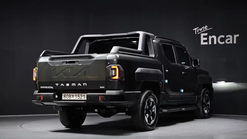 Kia Tasman