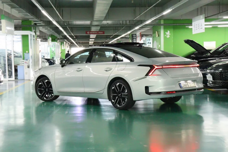 Kia K8