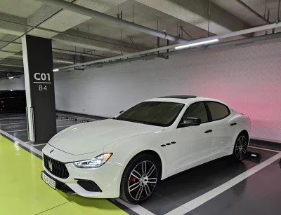 Maserati GHIBLI