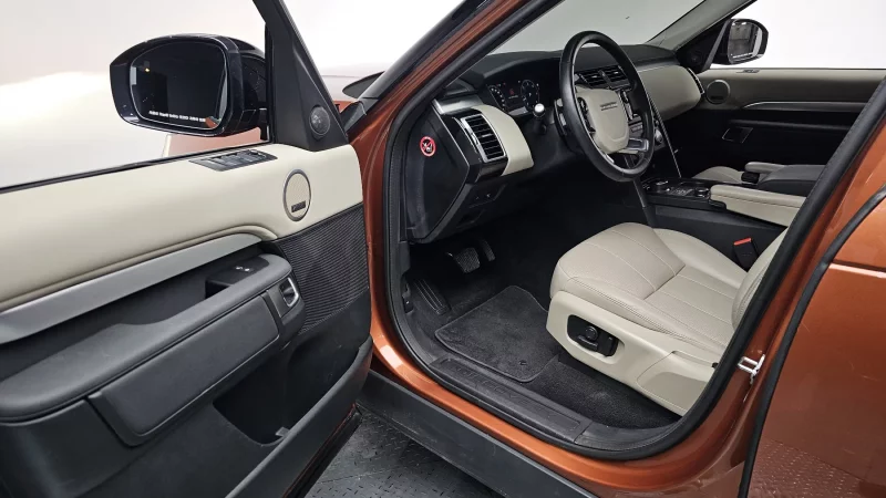 Land Rover DISCOVERY