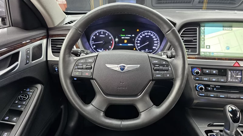 Hyundai Genesis