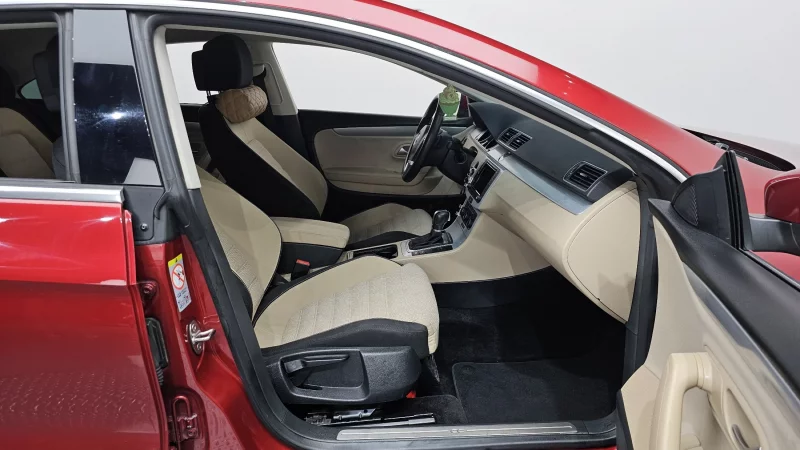 Volkswagen PASSAT CC