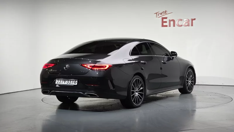 Mercedes-Benz CLS-Class