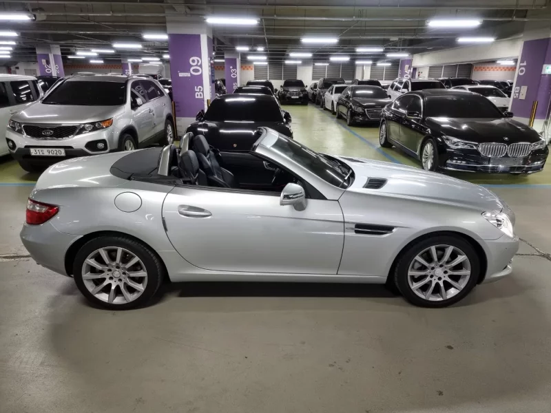 Mercedes-Benz SLK-Class