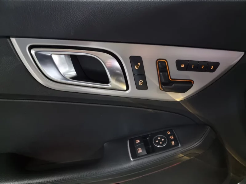 Mercedes-Benz SLK-Class