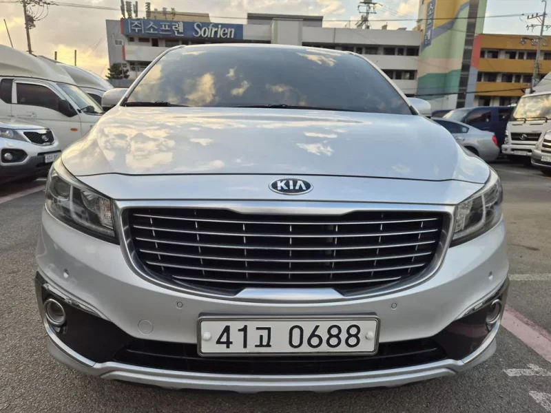 Kia Carnival
