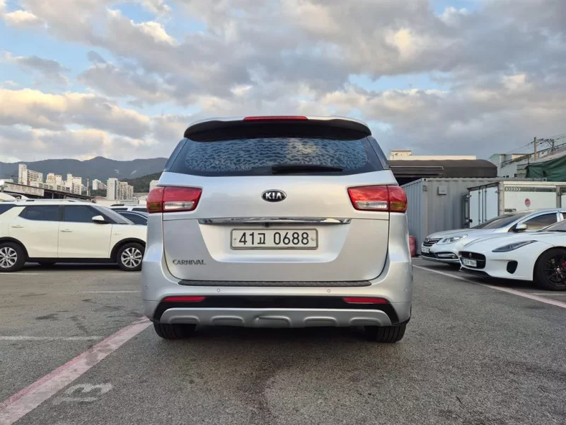 Kia Carnival