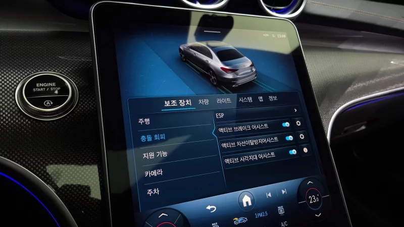 Mercedes-Benz C-Class