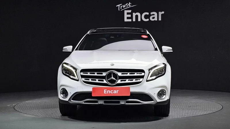 Mercedes-Benz GLA-Class